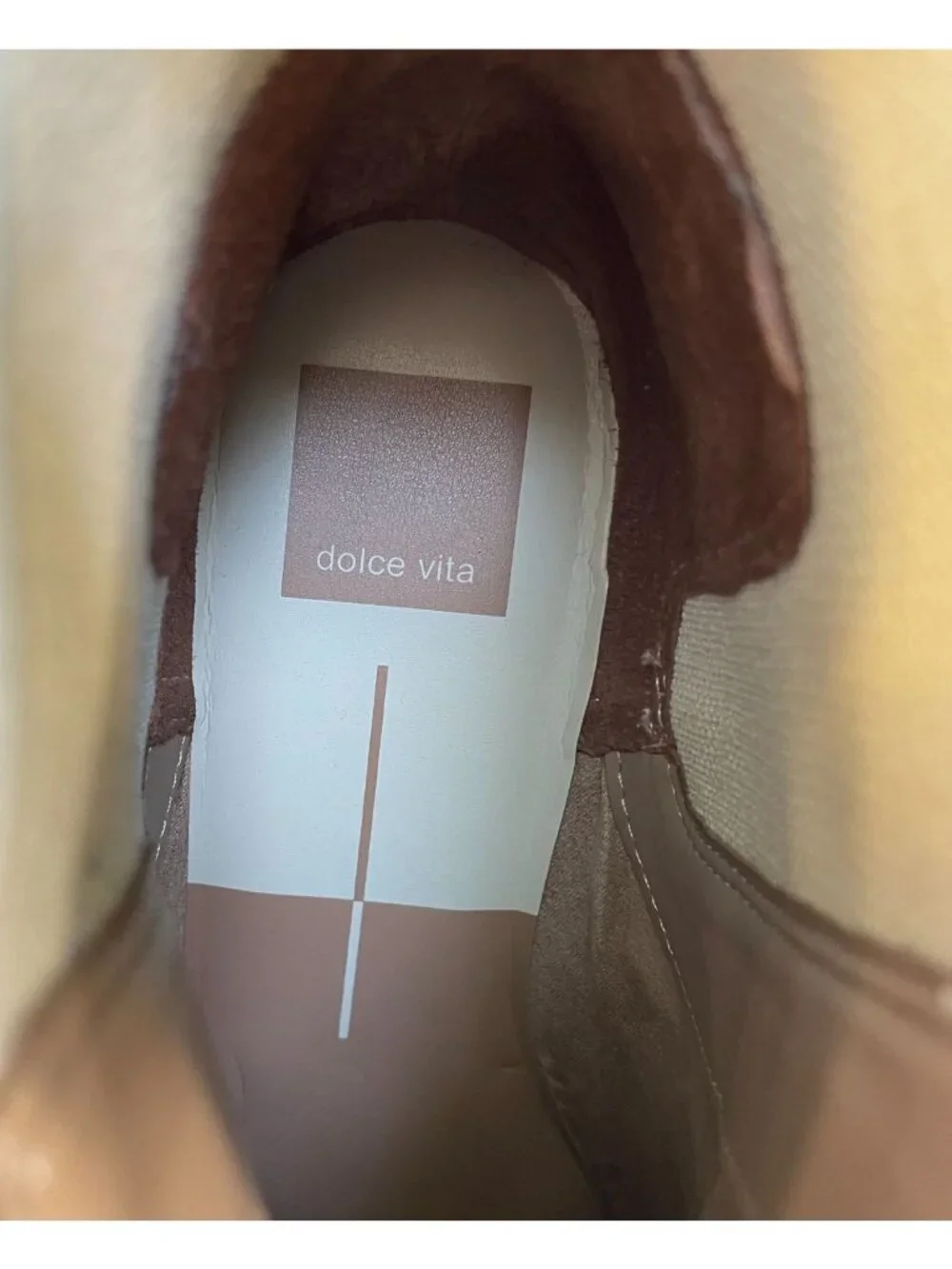 Dolce Vita Huey Chelsea Boots 7 Cafe Blush Tan Patent Leather Pull on Grunge